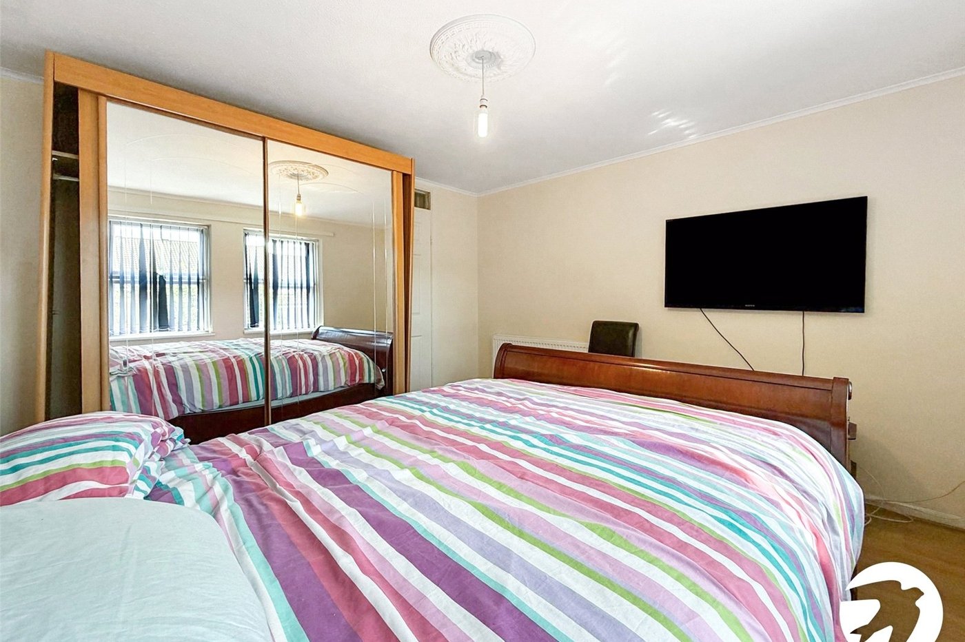 3 bedroom property to rent in London | 