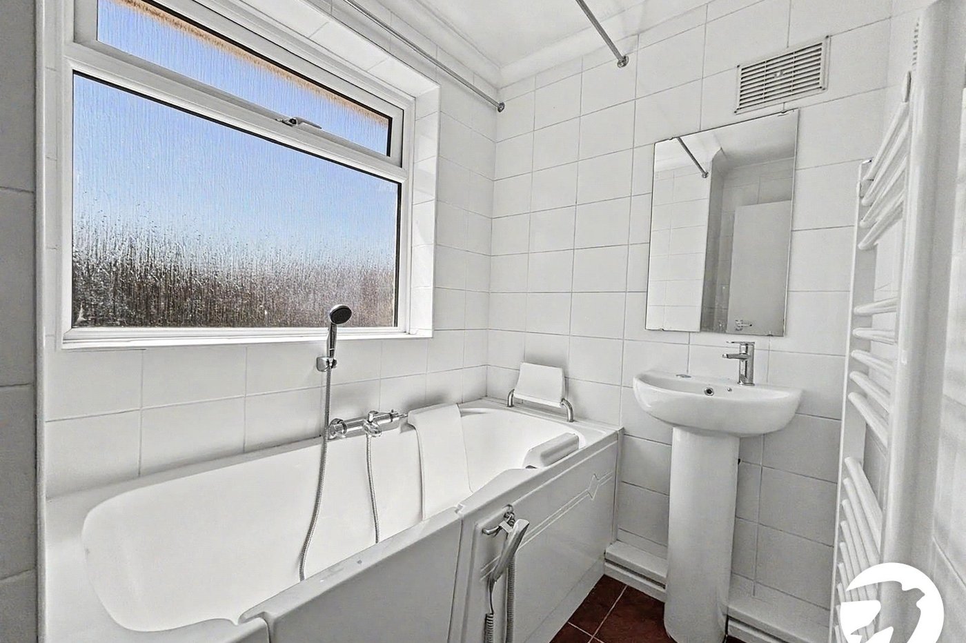 3 bedroom house to rent in Dartford | Robinson Jackson