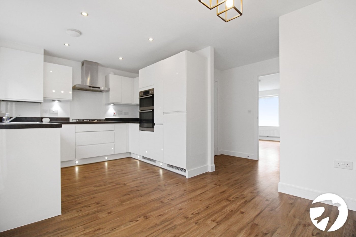 4 bedroom house to rent in Castle Hill | Robinson Michael & Jackson