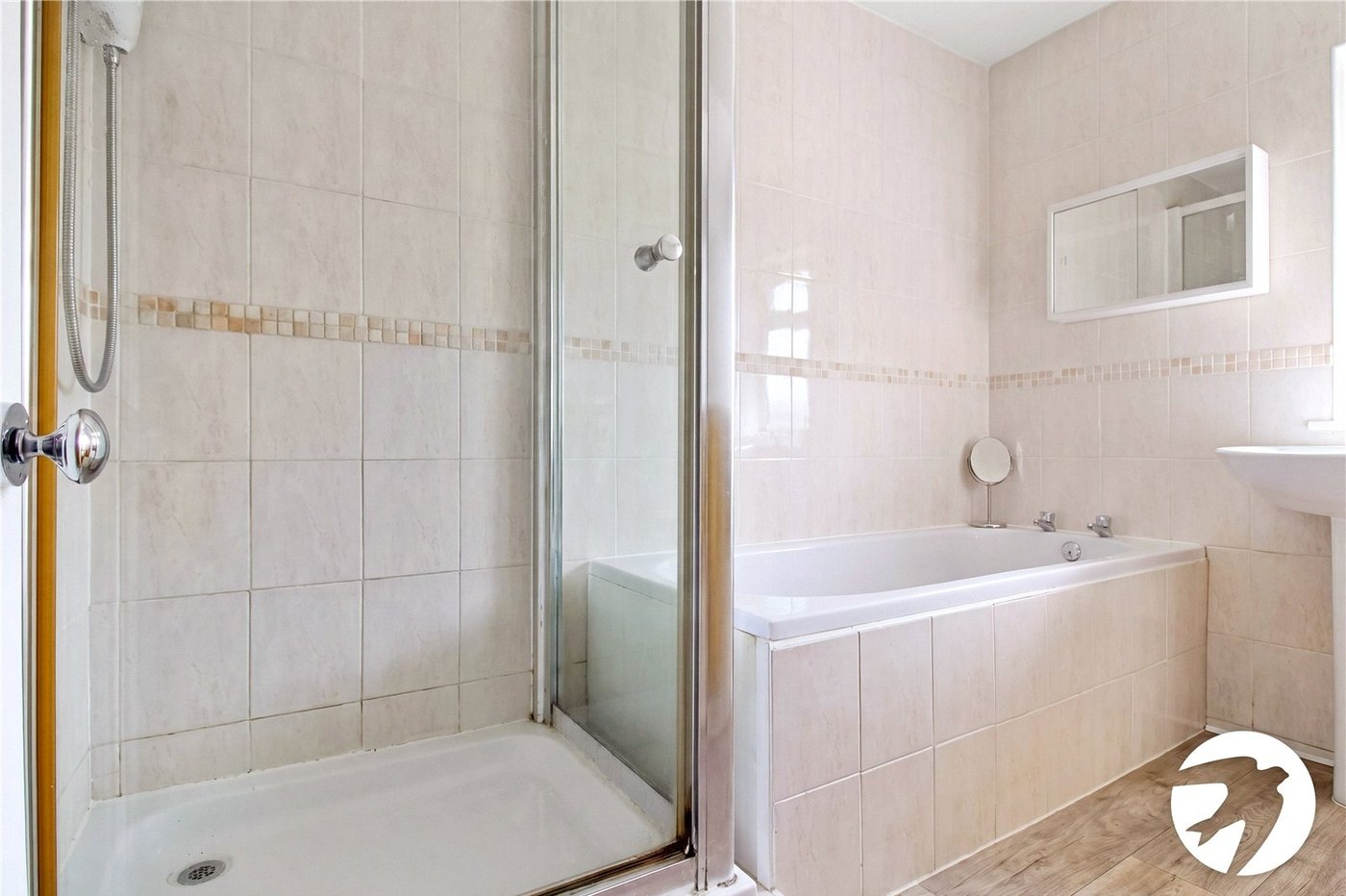 3 bedroom house to rent in Gravesend | Robinson Michael & Jackson