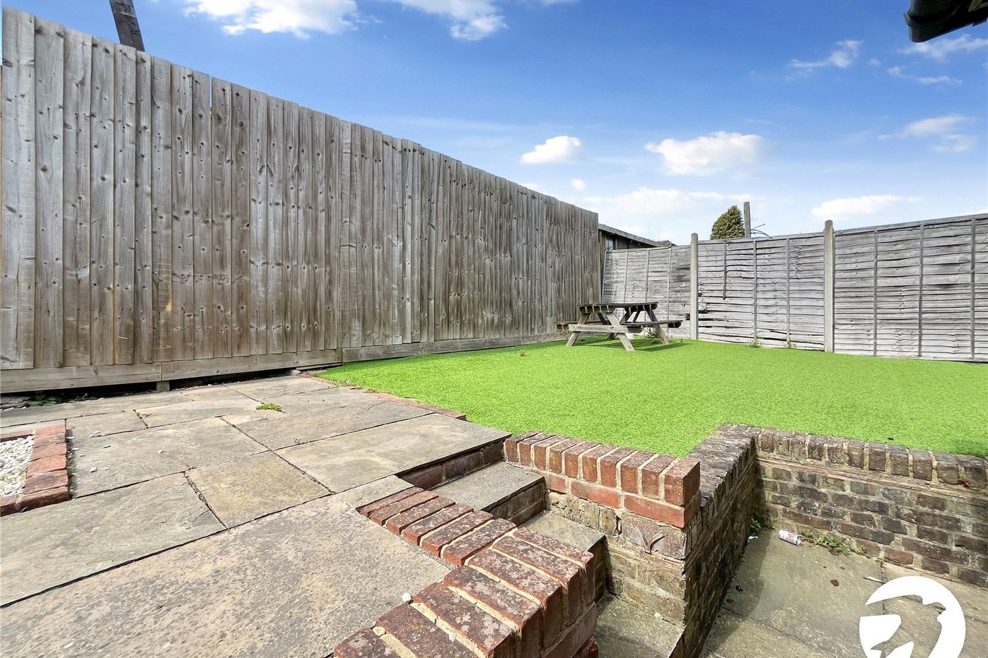 3 bedroom house to rent in Rochester | Robinson Michael & Jackson