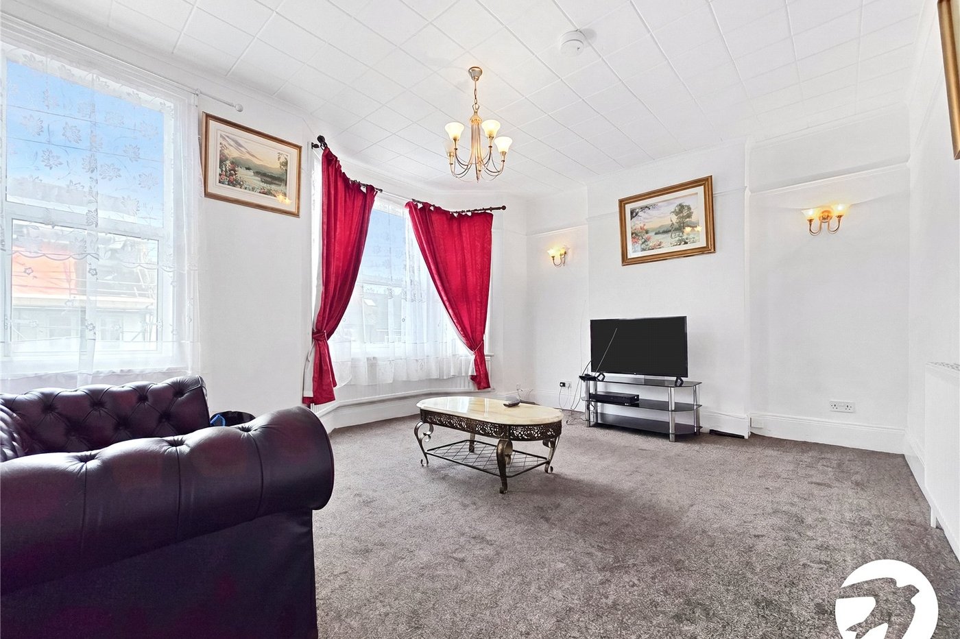 2 bedroom property to rent in London | Robinson Jackson
