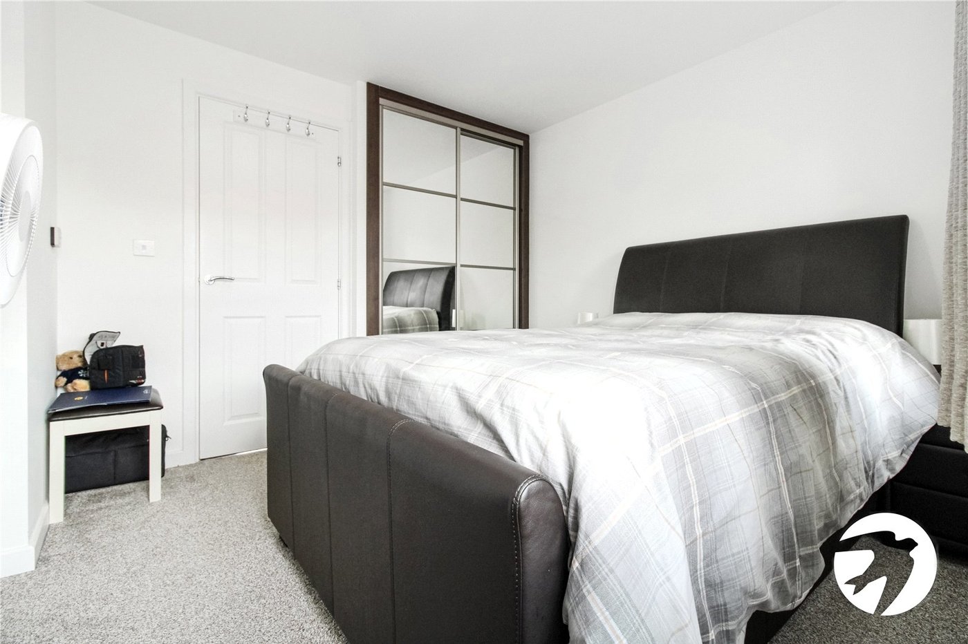 3 bedroom house to rent in Castle Hill | Robinson Michael & Jackson