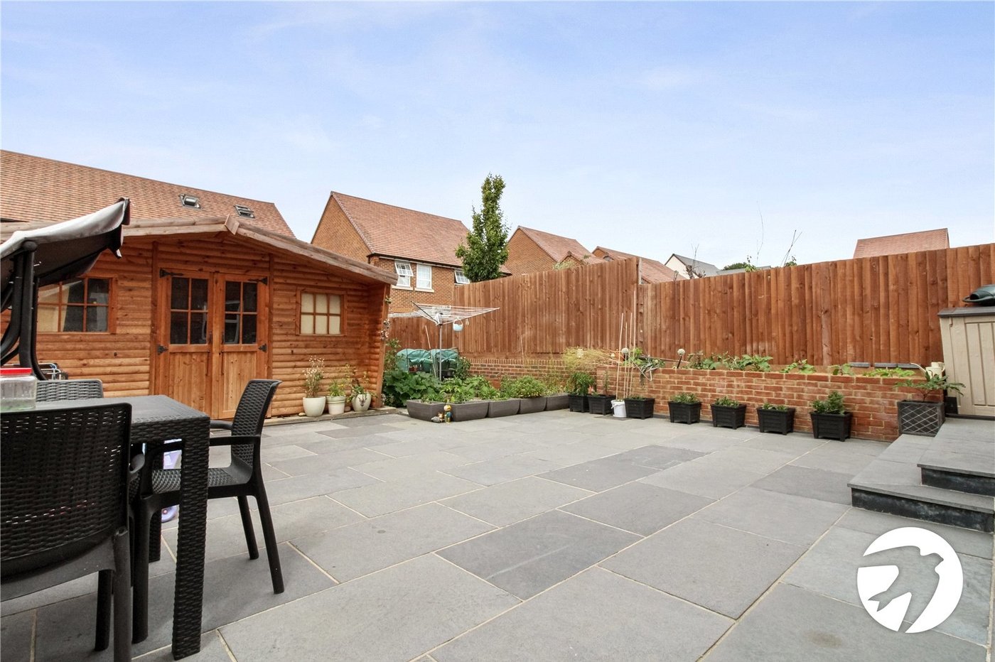 3 bedroom house to rent in Castle Hill | Robinson Michael & Jackson