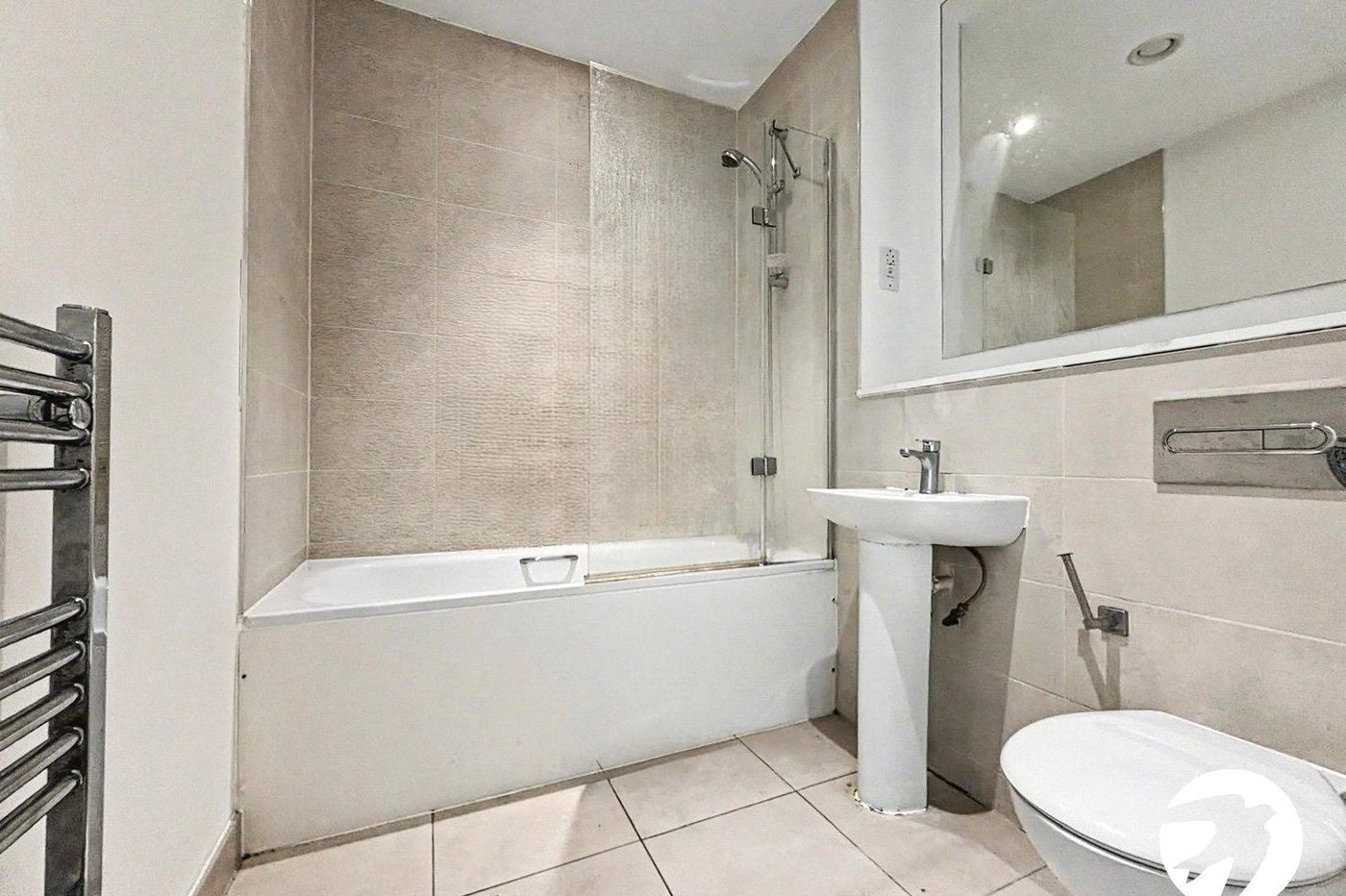 3 bedroom property to rent in Chatham | Robinson Michael & Jackson