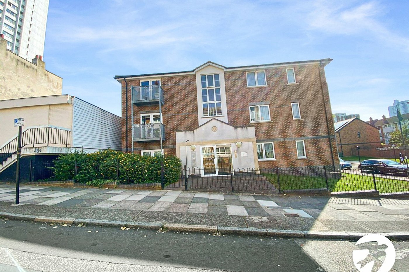 1 bedroom property to rent in Plumstead | 