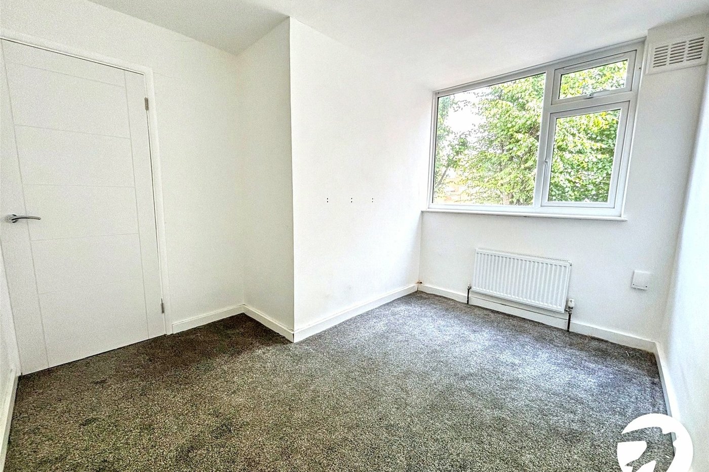 2 bedroom property to rent in Maidstone | Robinson Michael & Jackson