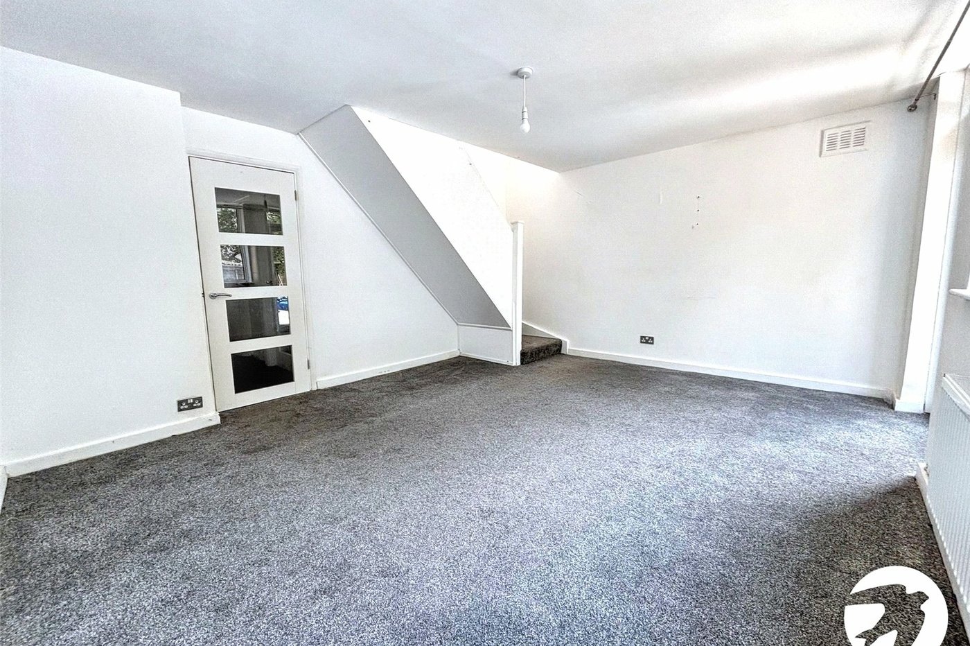 2 bedroom property to rent in Maidstone | Robinson Michael & Jackson