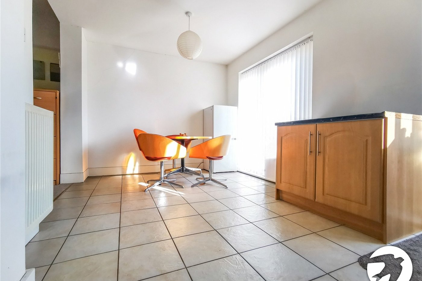 3 bedroom house to rent in London | Robinson Jackson