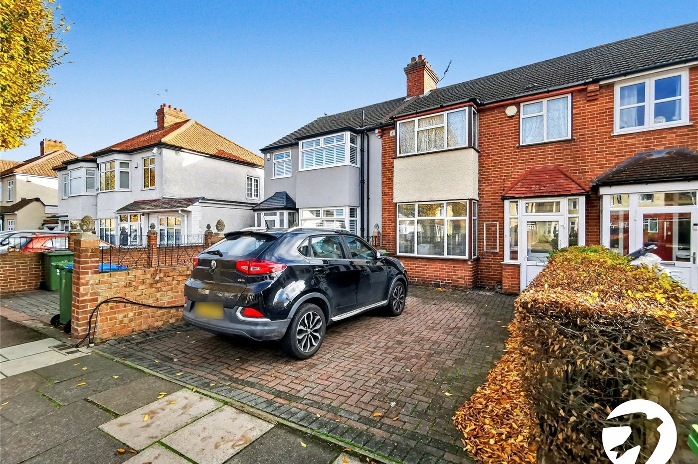 3 bedroom house to rent in London | Robinson Jackson