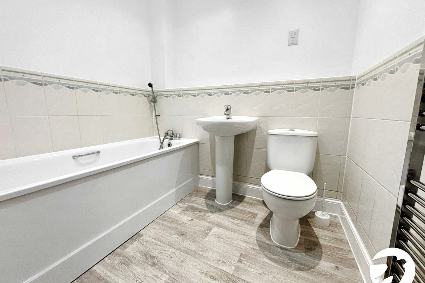 2 bedroom property to rent in Gillingham | Robinson Michael & Jackson