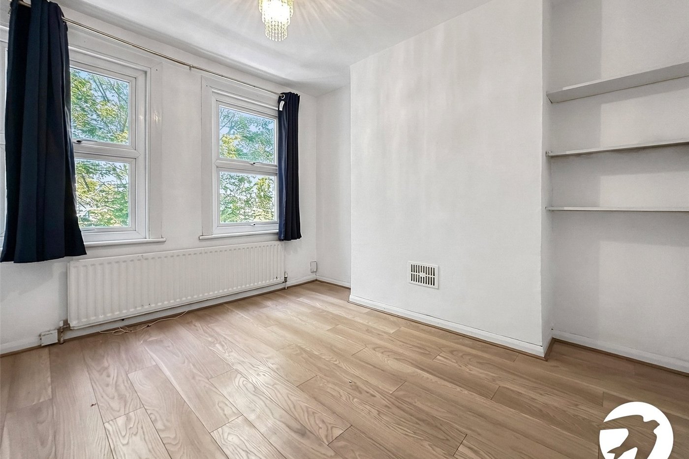 2 bedroom property to rent in London | 