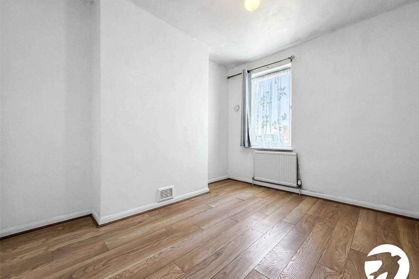 2 bedroom property to rent in London | 
