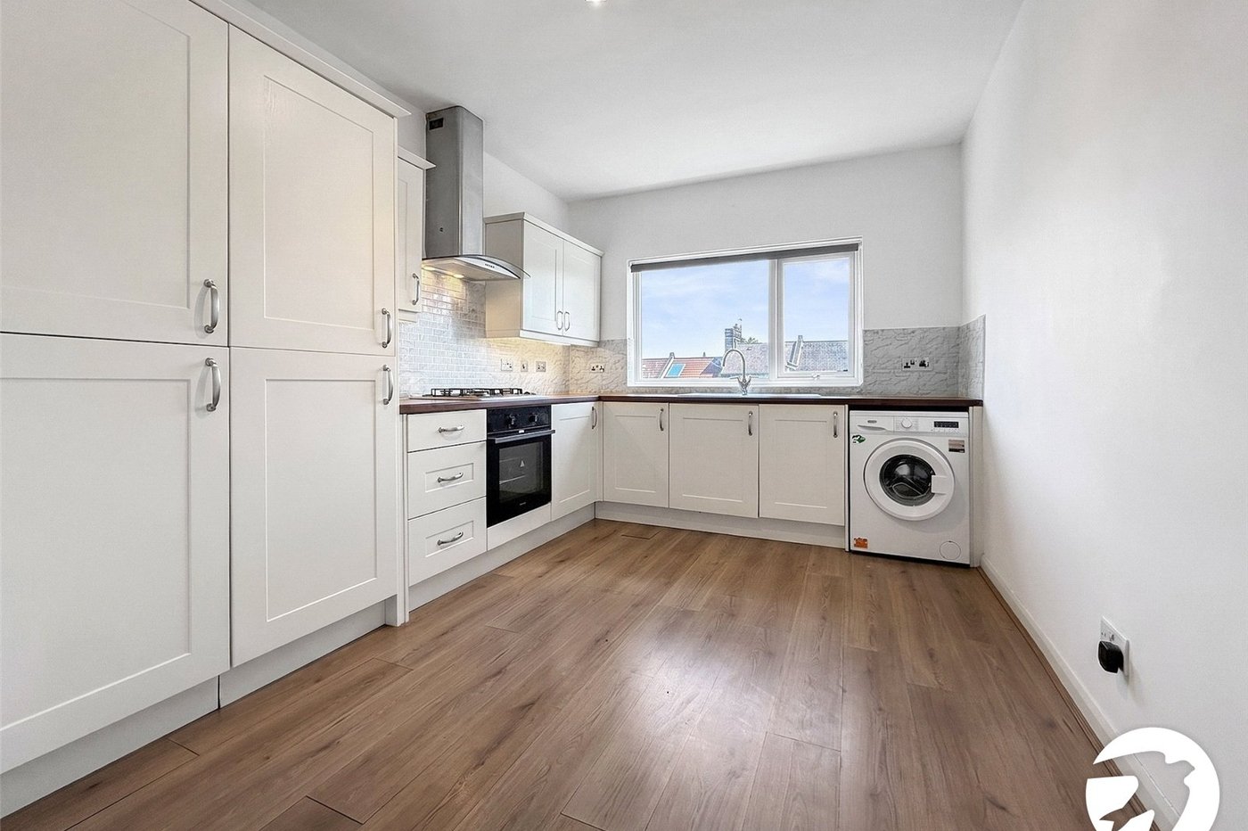 2 bedroom property to rent in London | 