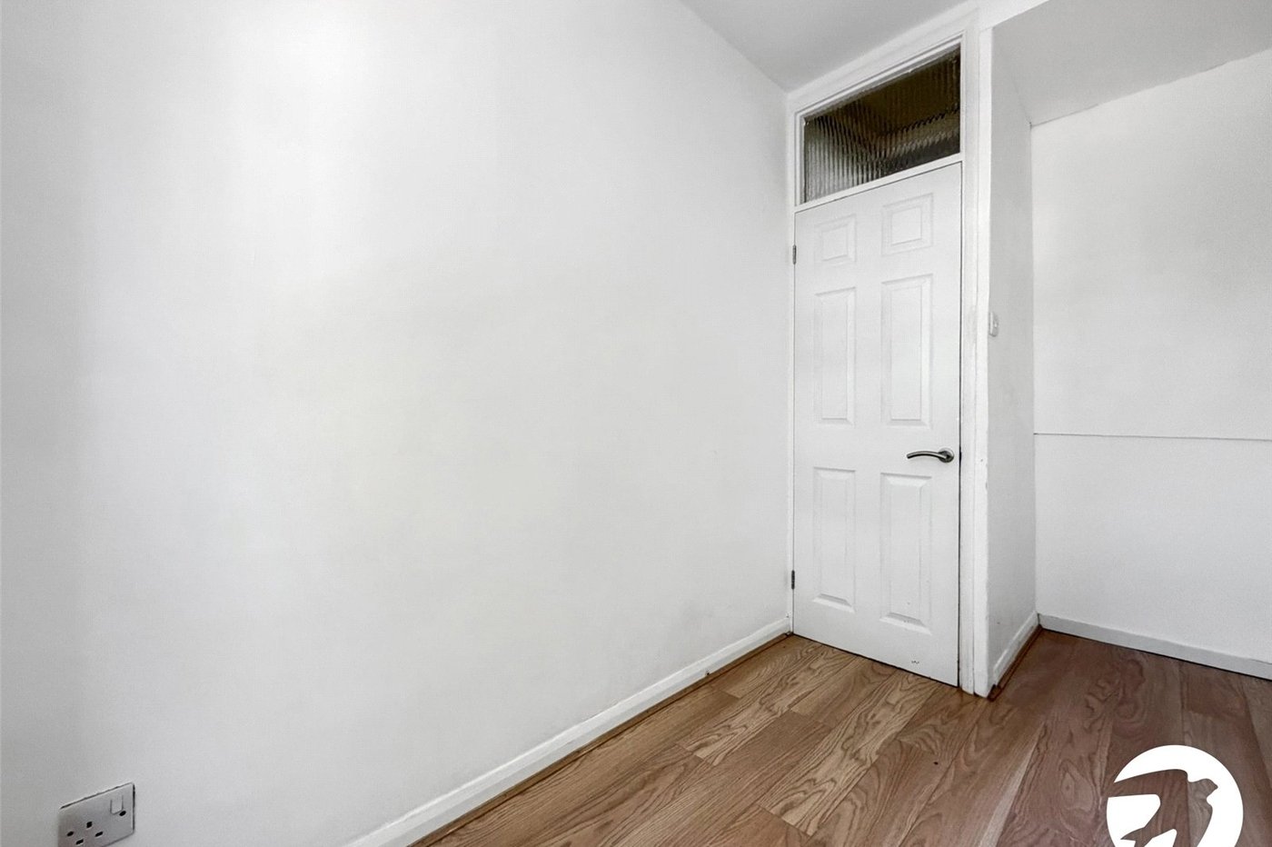 2 bedroom property to rent in London | 