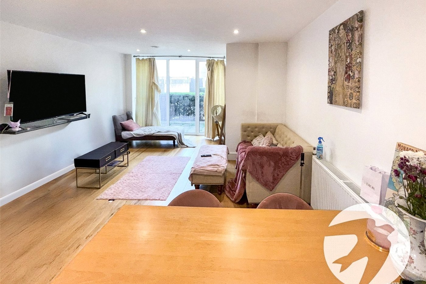 1 bedroom property to rent in London | Robinson Jackson