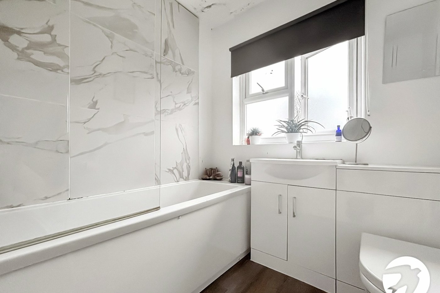 3 bedroom house to rent in London | Robinson Jackson