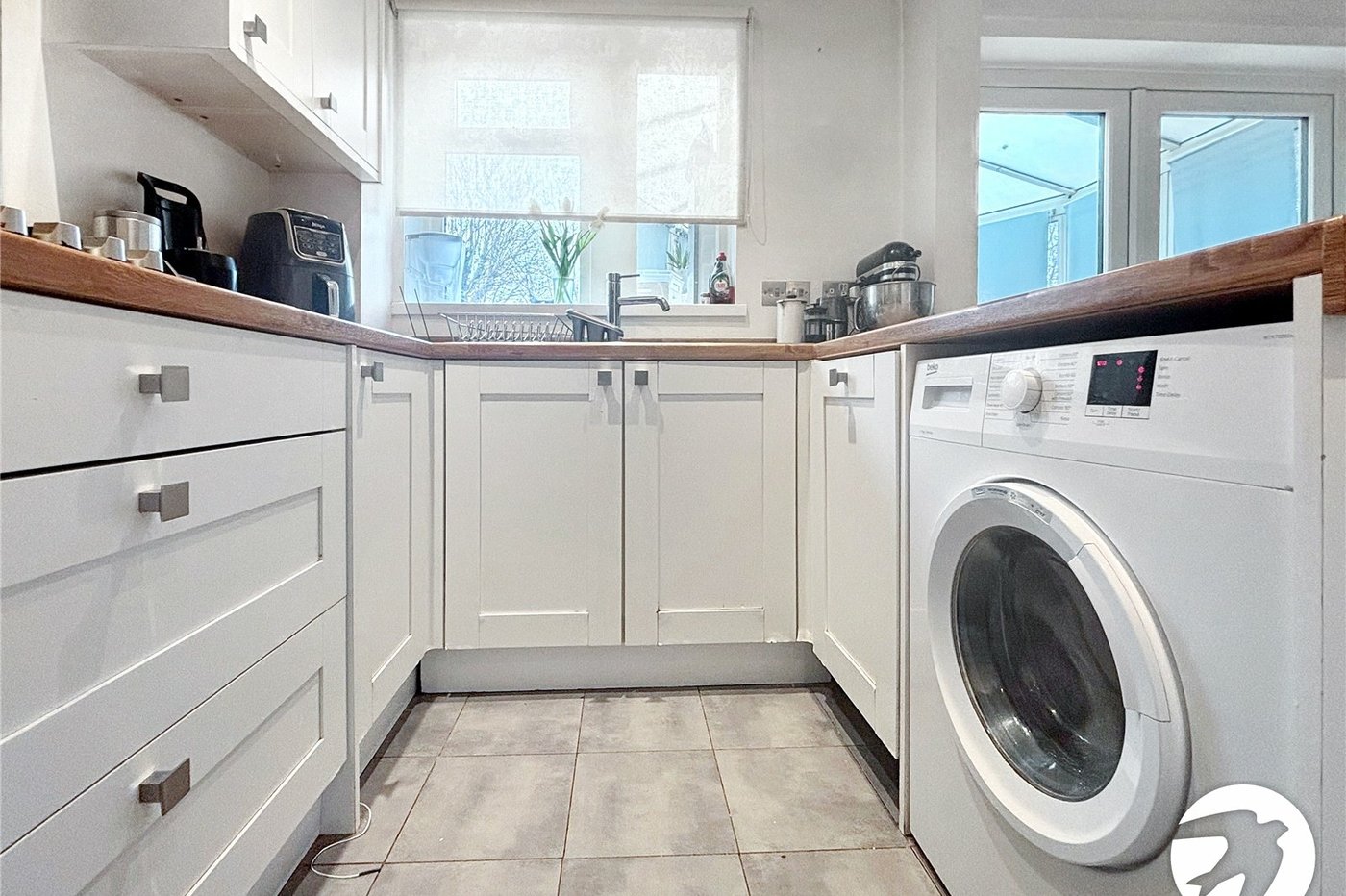 3 bedroom house to rent in London | Robinson Jackson