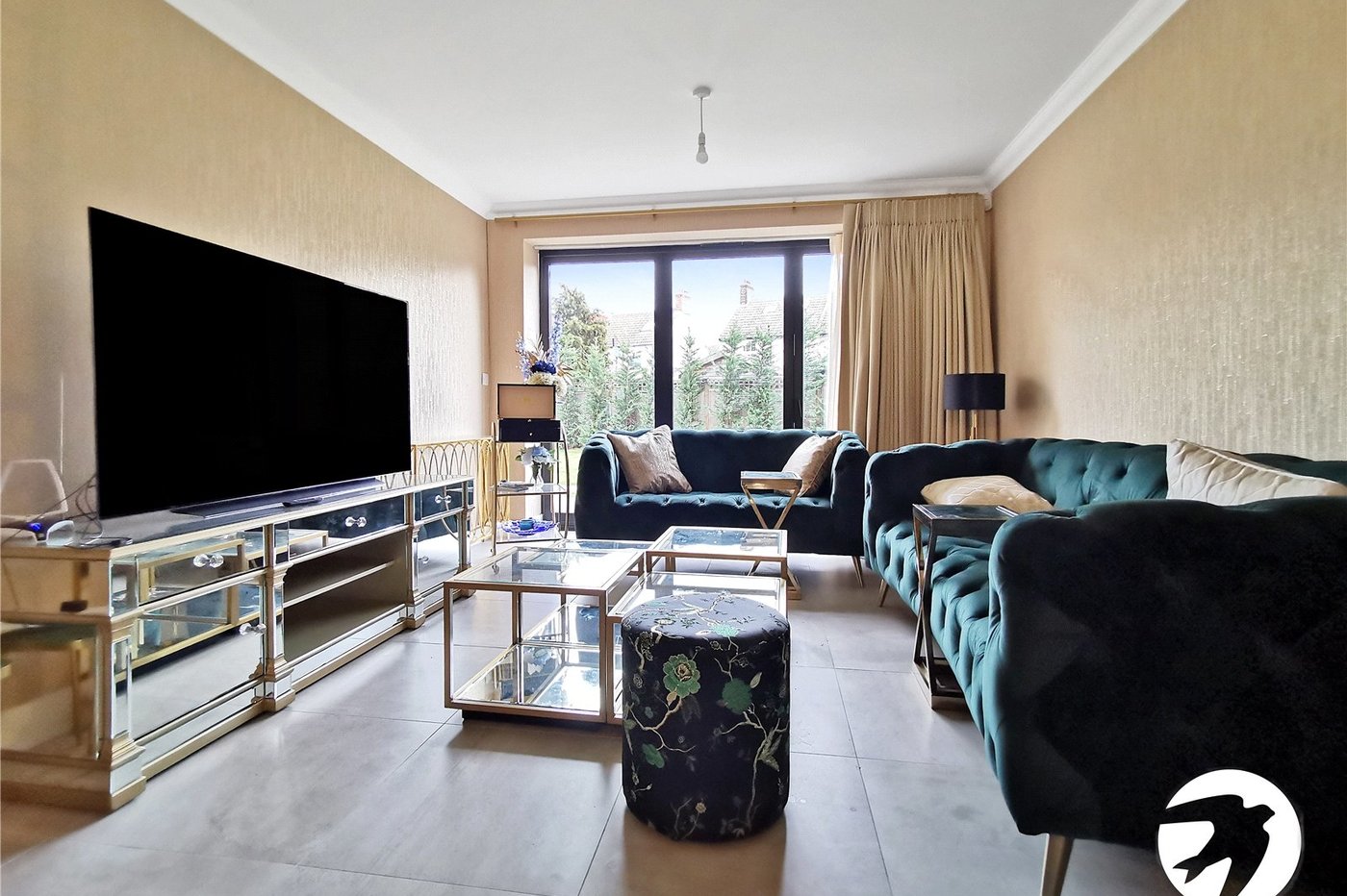 5 bedroom house to rent in Dartford | Robinson Jackson