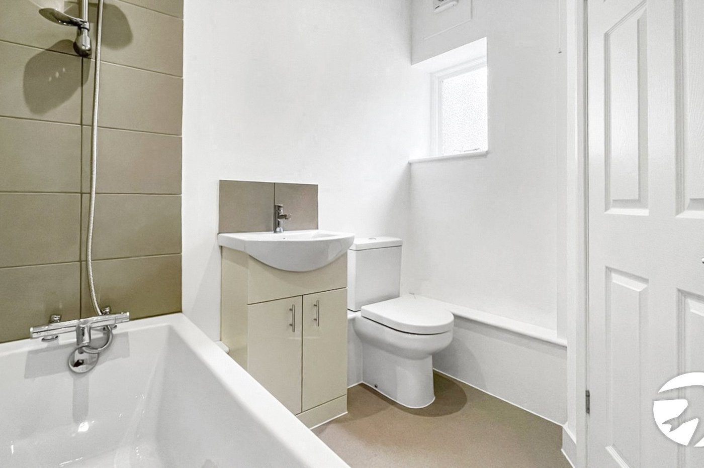 3 bedroom house to rent in Rochester | Robinson Michael & Jackson