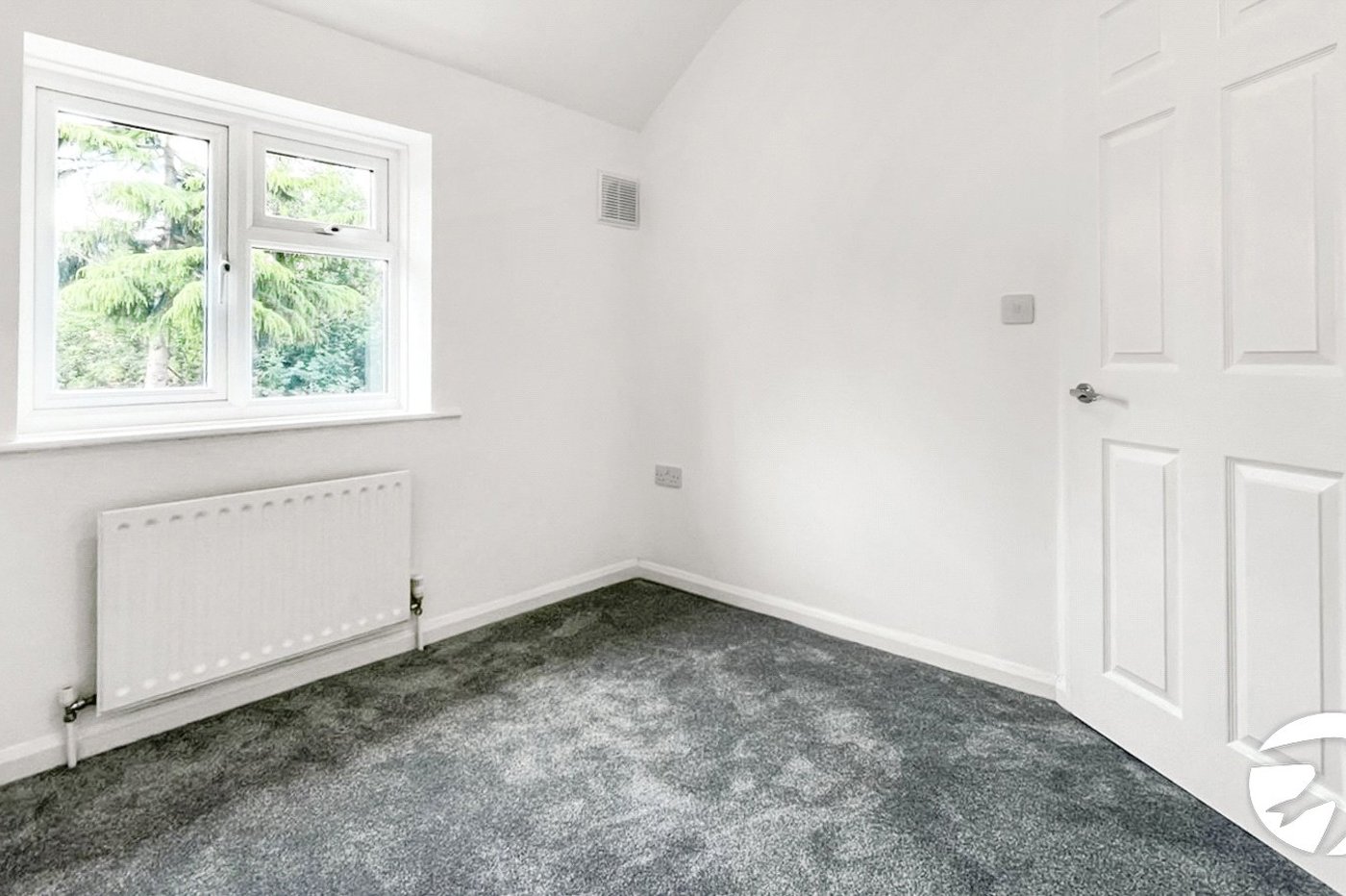 3 bedroom house to rent in Rochester | Robinson Michael & Jackson