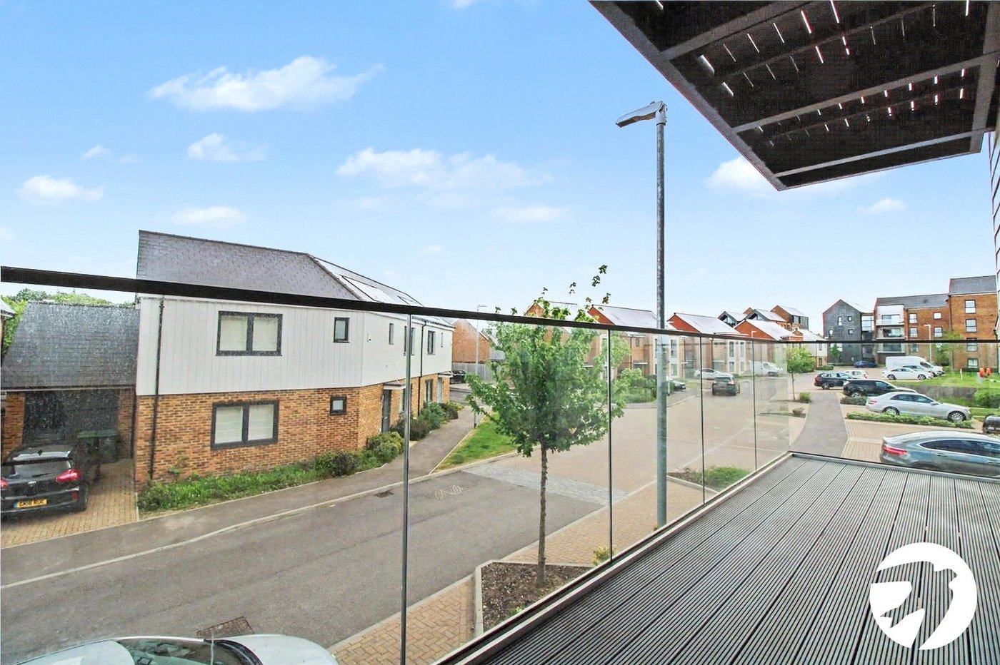 2 bedroom property to rent in Greenhithe | Robinson Michael & Jackson