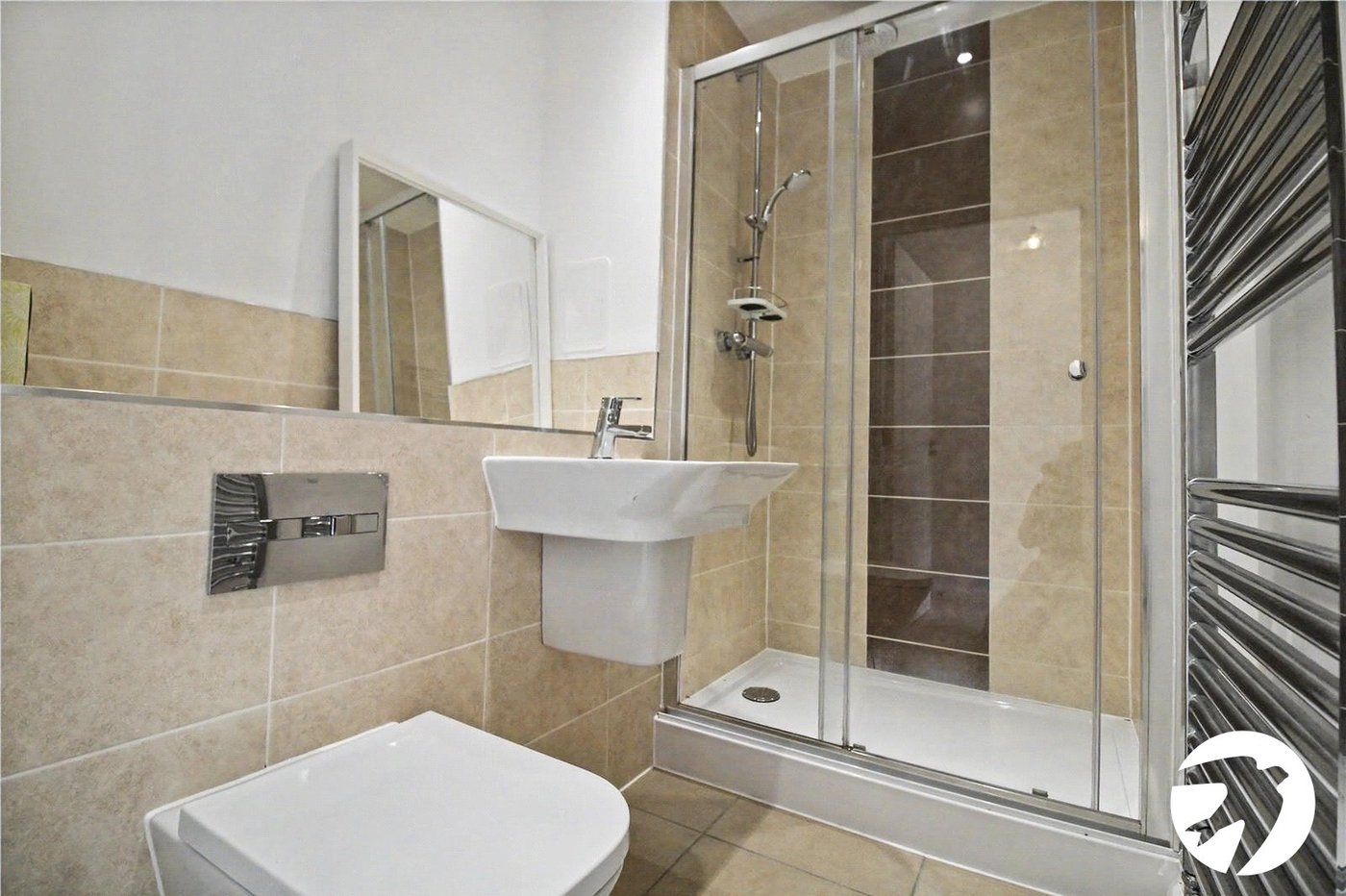 2 bedroom property to rent in Greenhithe | Robinson Michael & Jackson