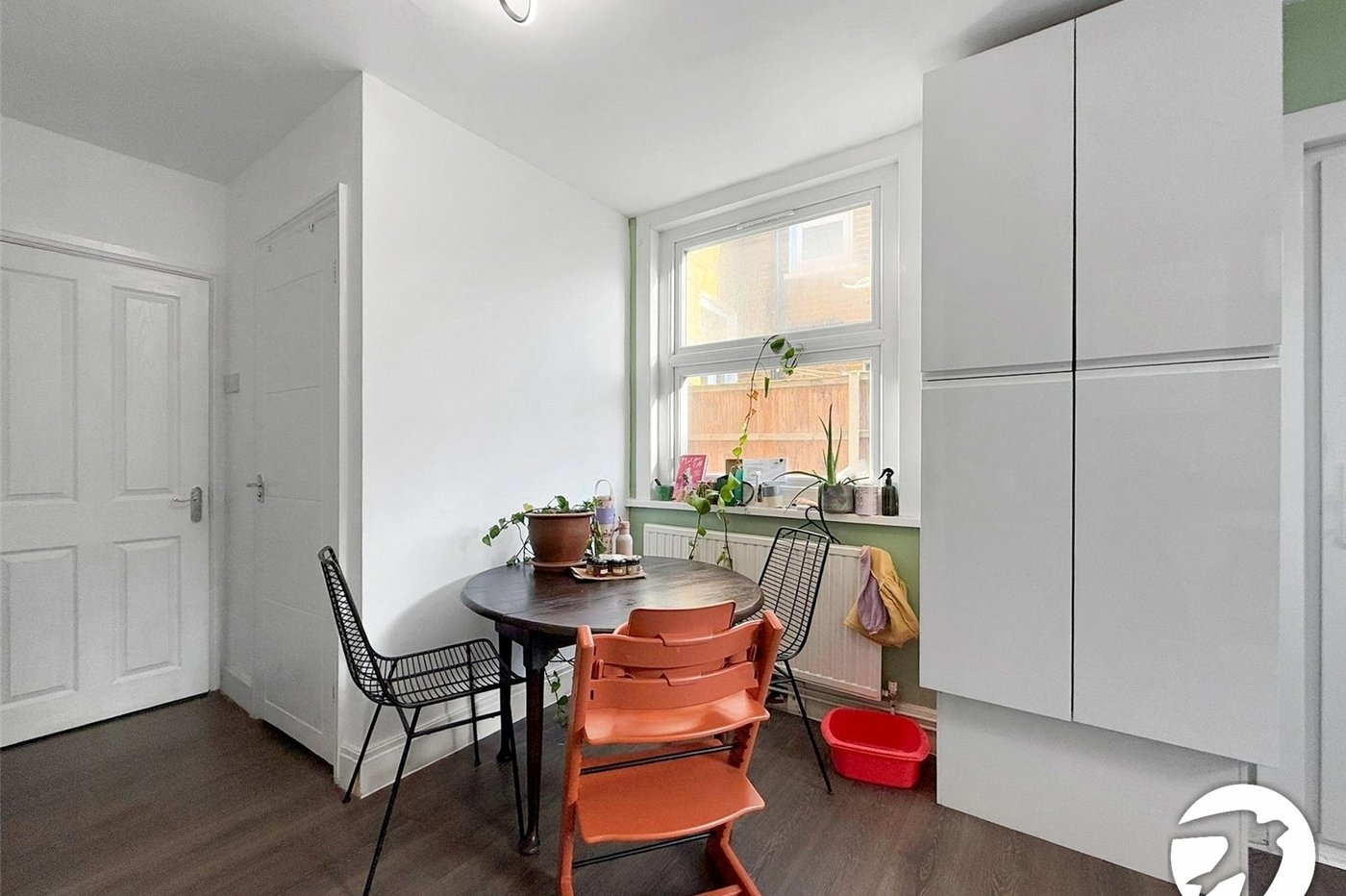 3 bedroom house to rent in London | Robinson Jackson