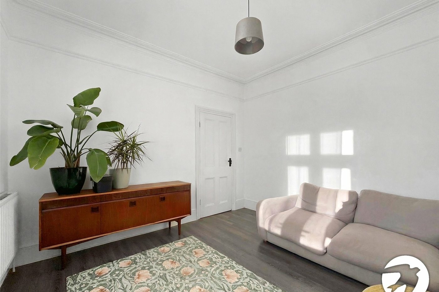 3 bedroom house to rent in London | Robinson Jackson