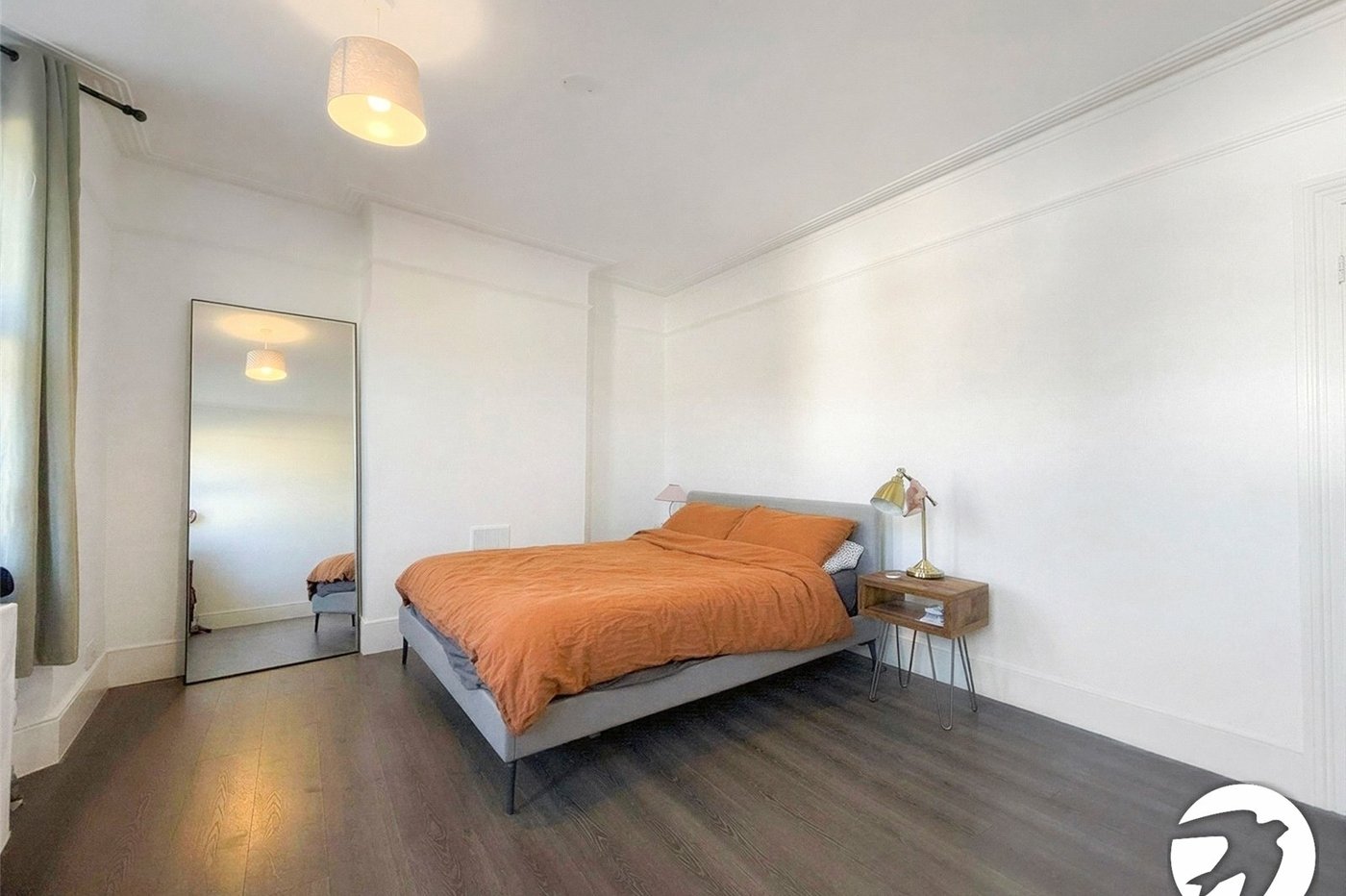 3 bedroom house to rent in London | Robinson Jackson