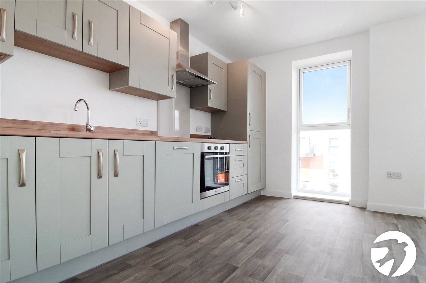 2 bedroom property to rent in Northfleet | Robinson Michael & Jackson