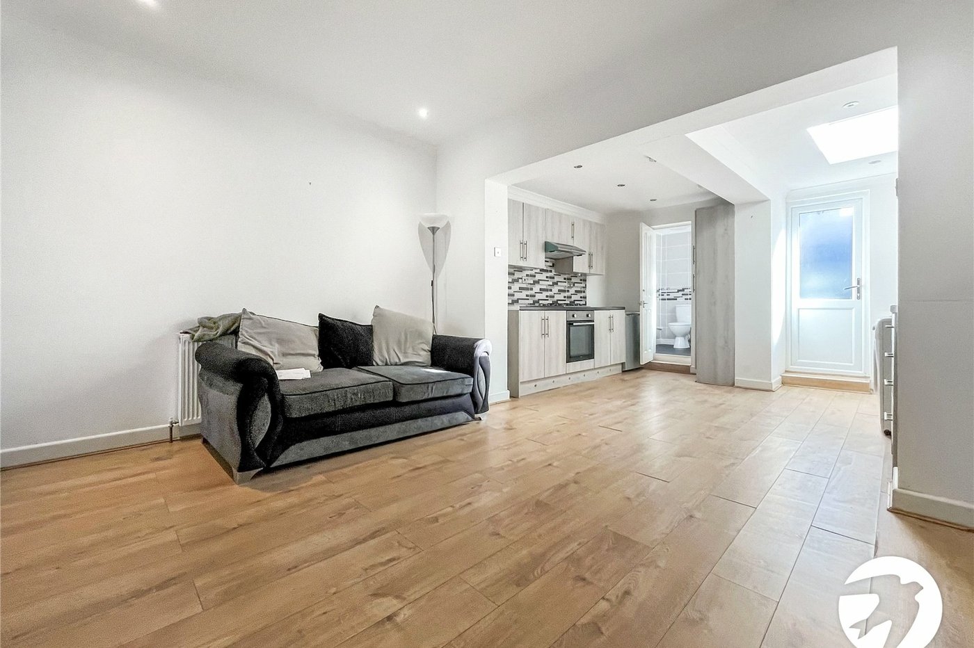 2 bedroom house to rent in Chatham | Robinson Michael & Jackson