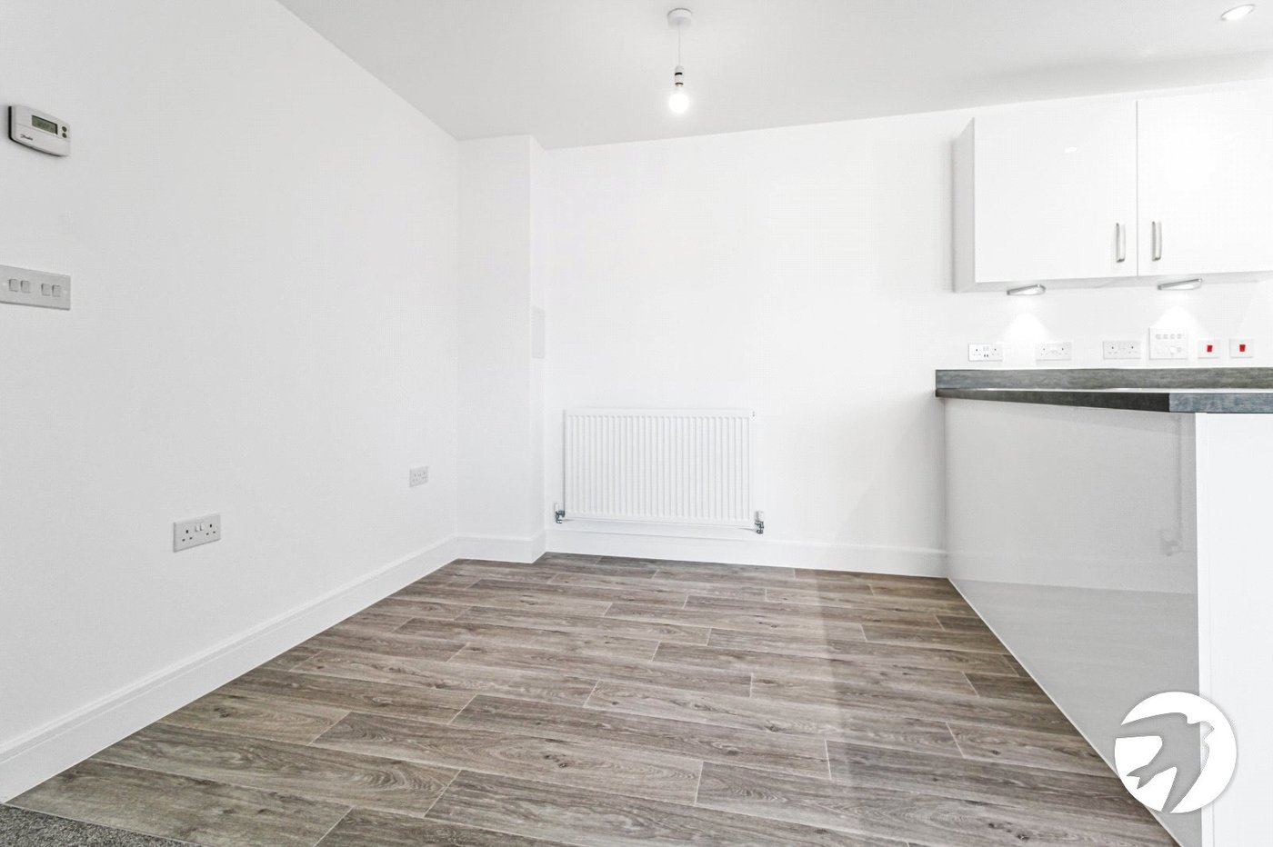 2 bedroom property to rent in Castle Hill Drive | Robinson Michael & Jackson