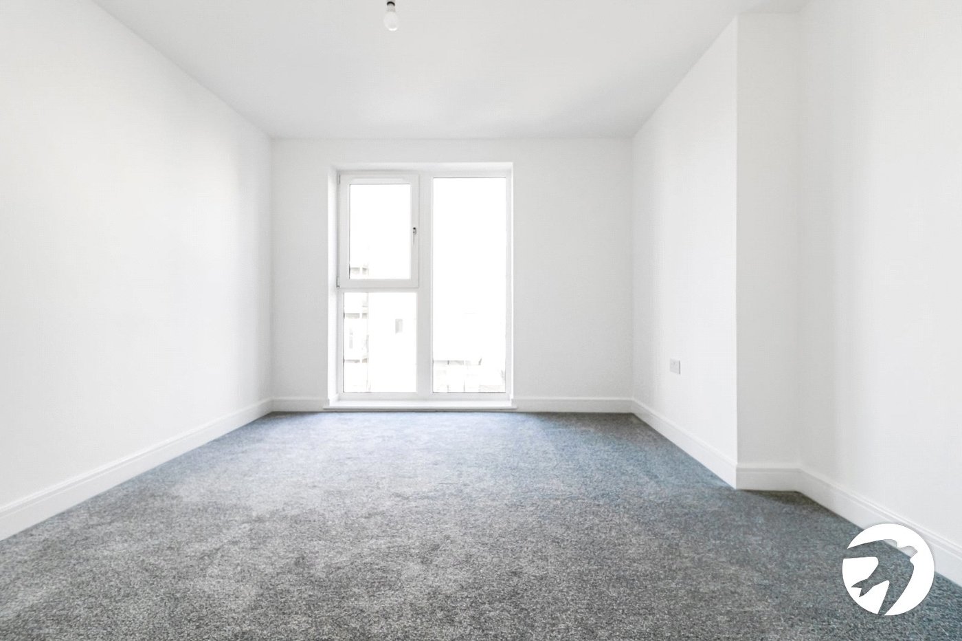 2 bedroom property to rent in Castle Hill Drive | Robinson Michael & Jackson