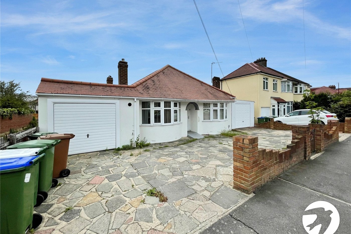 4 bedroom bungalow to rent in Bexleyheath | Robinson Jackson