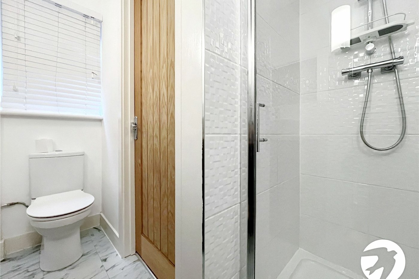 2 bedroom property to rent in Rainham | Robinson Michael & Jackson