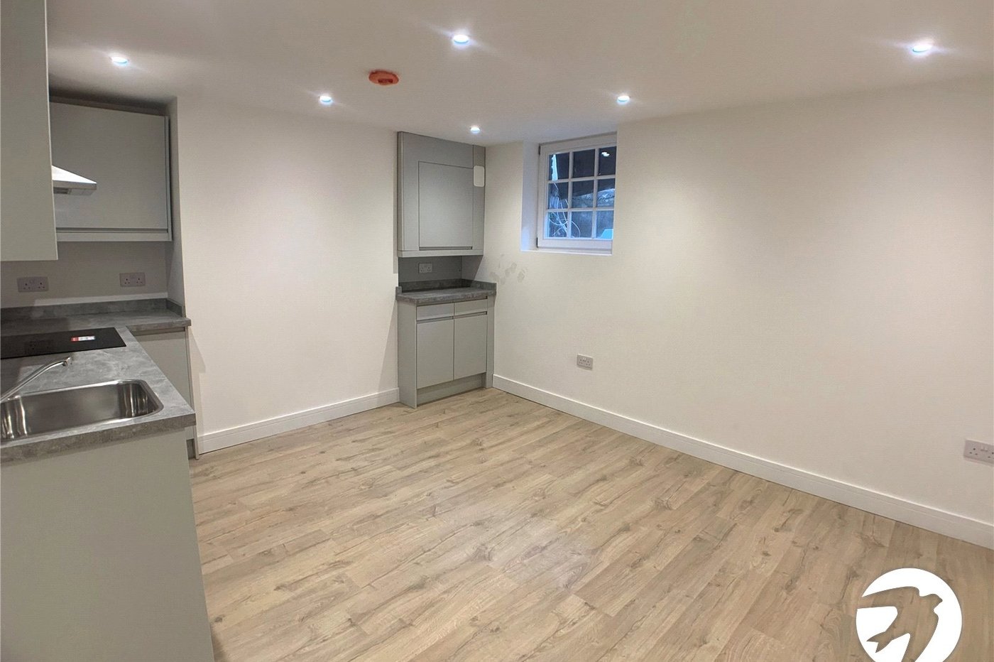 1 bedroom property to rent in Rochester | Robinson Michael & Jackson