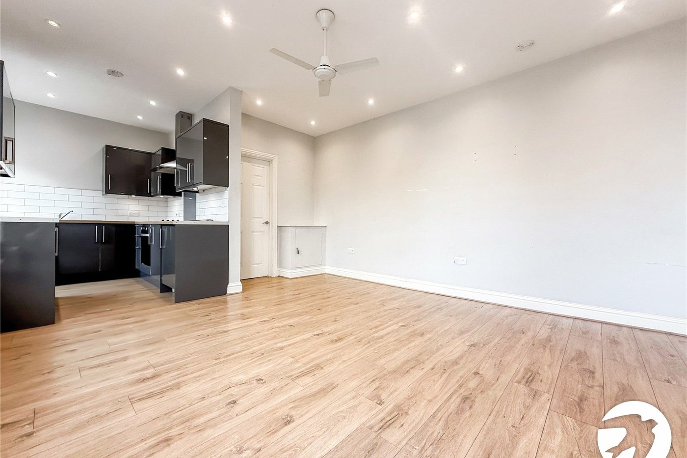 2 bedroom property to rent in Sittingbourne | Robinson Michael & Jackson