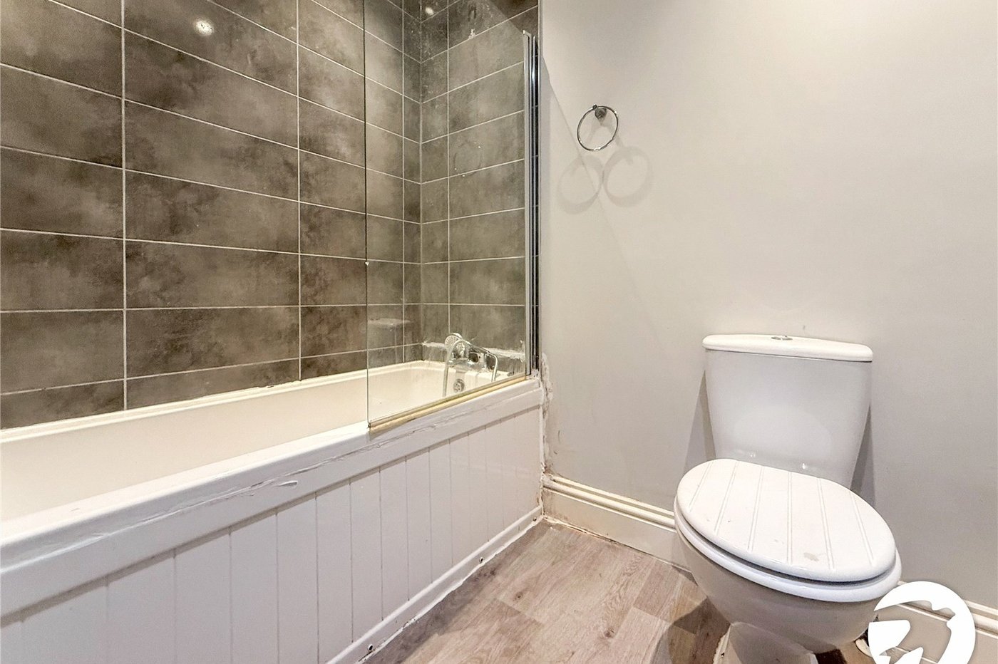 2 bedroom property to rent in Sittingbourne | Robinson Michael & Jackson