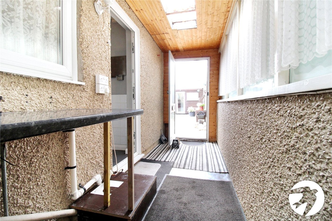 2 bedroom house to rent in Swanscombe | Robinson Michael & Jackson