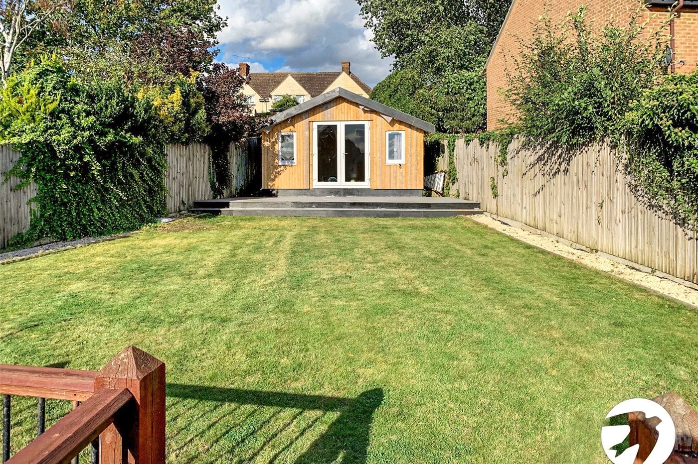 2 bedroom bungalow to rent in Dartford | Robinson Jackson