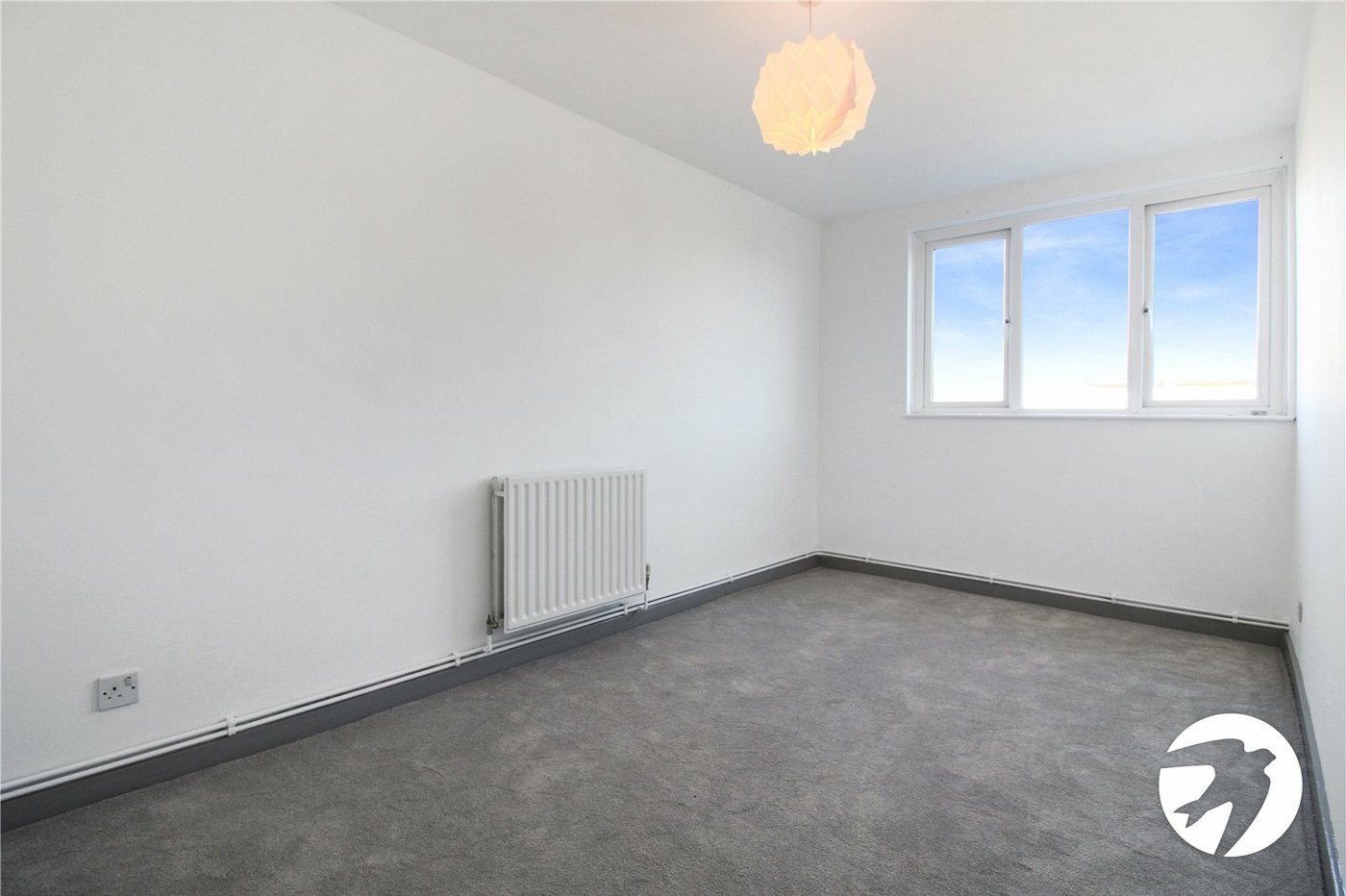 2 bedroom property to rent in London | Robinson Jackson