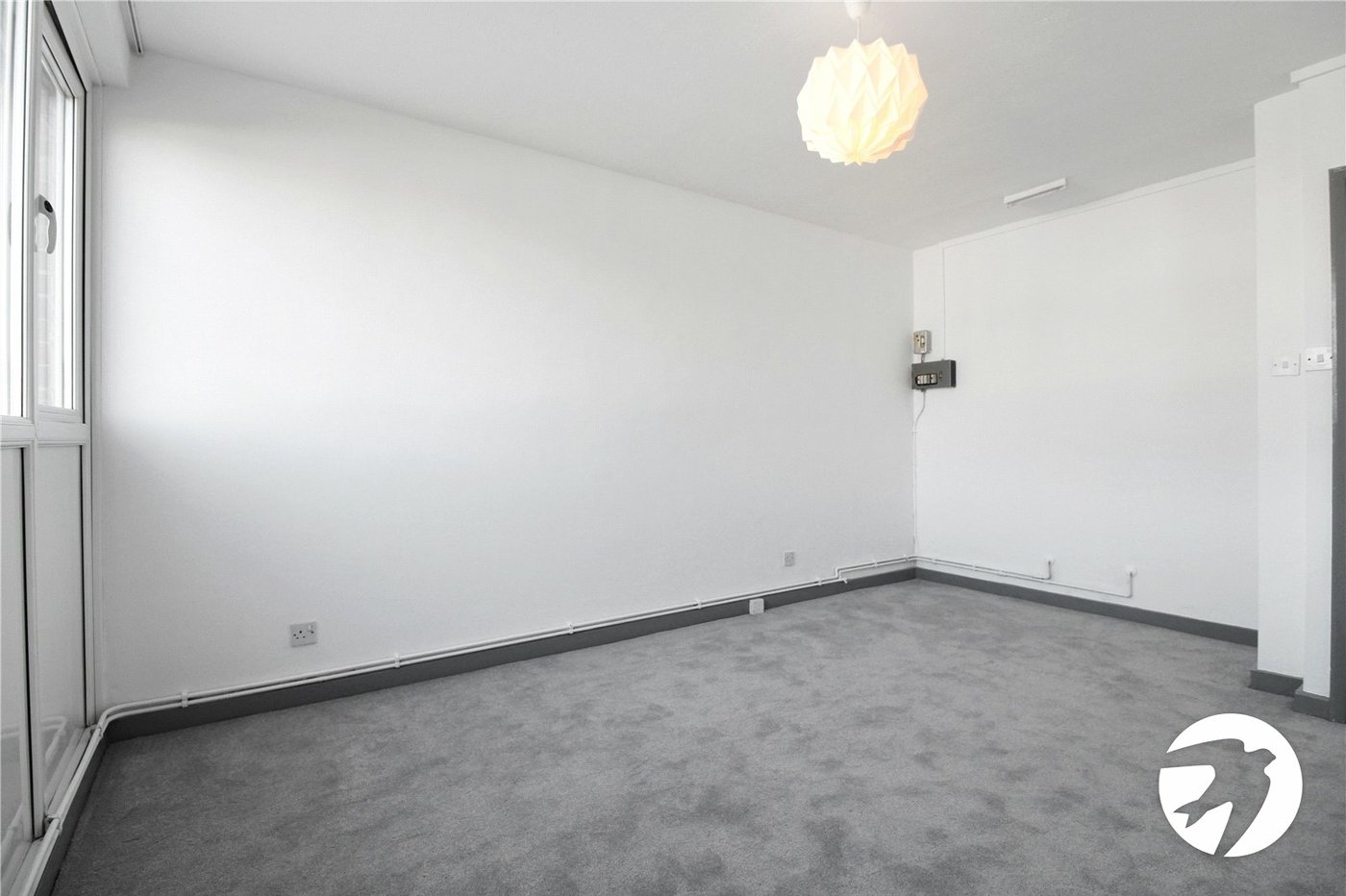 2 bedroom property to rent in London | Robinson Jackson