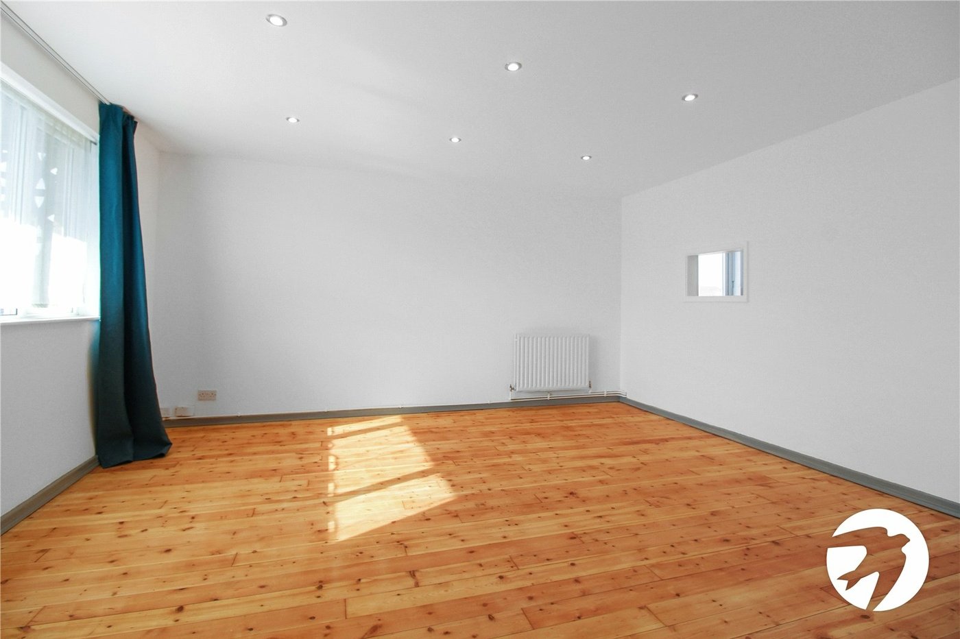 2 bedroom property to rent in London | Robinson Jackson