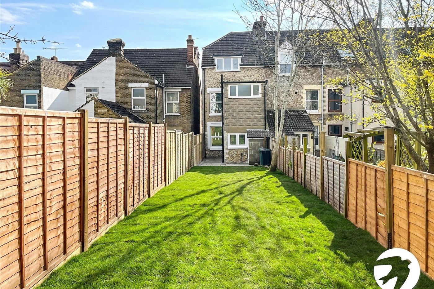 5 bedroom house to rent in Maidstone | Robinson Michael & Jackson