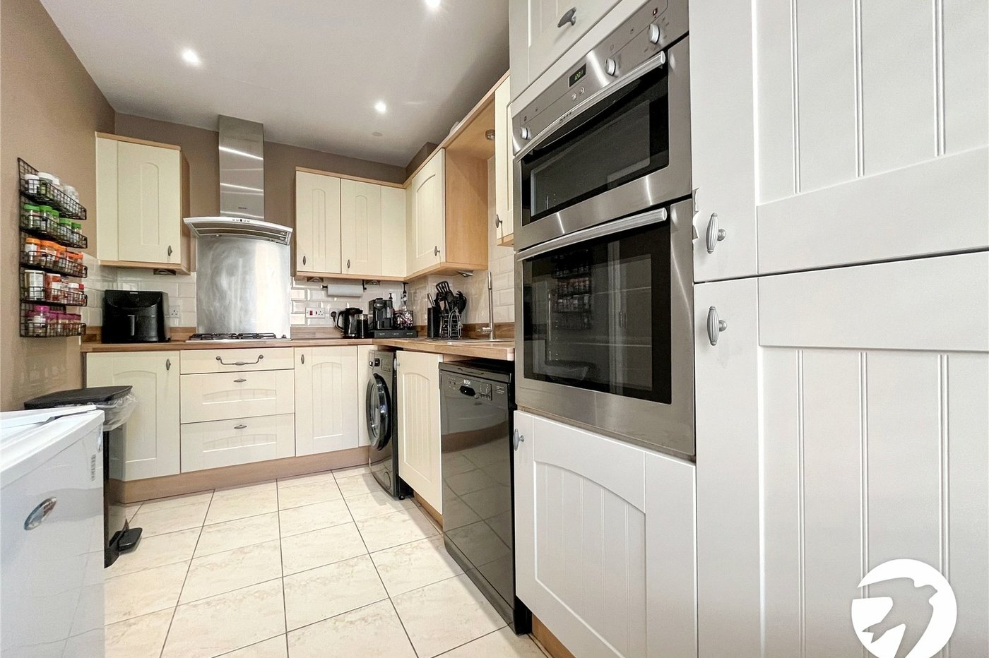 3 bedroom house to rent in Rochester | Robinson Michael & Jackson