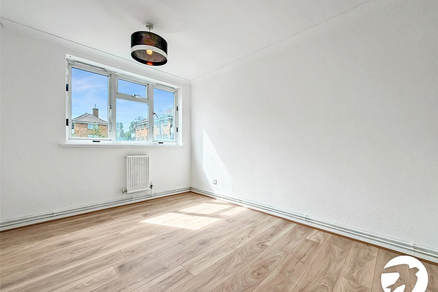 2 bedroom property to rent in London | 