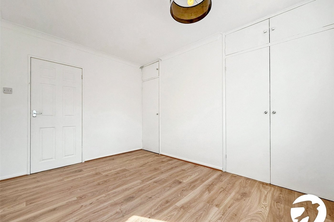 2 bedroom property to rent in London | 