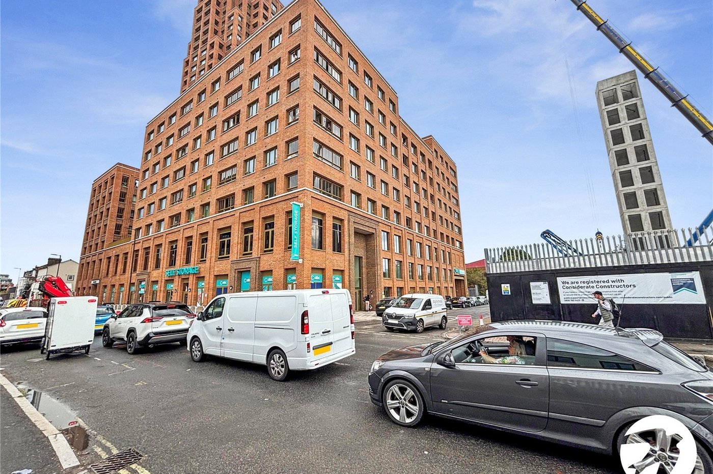 2 bedroom property to rent in London | Robinson Jackson