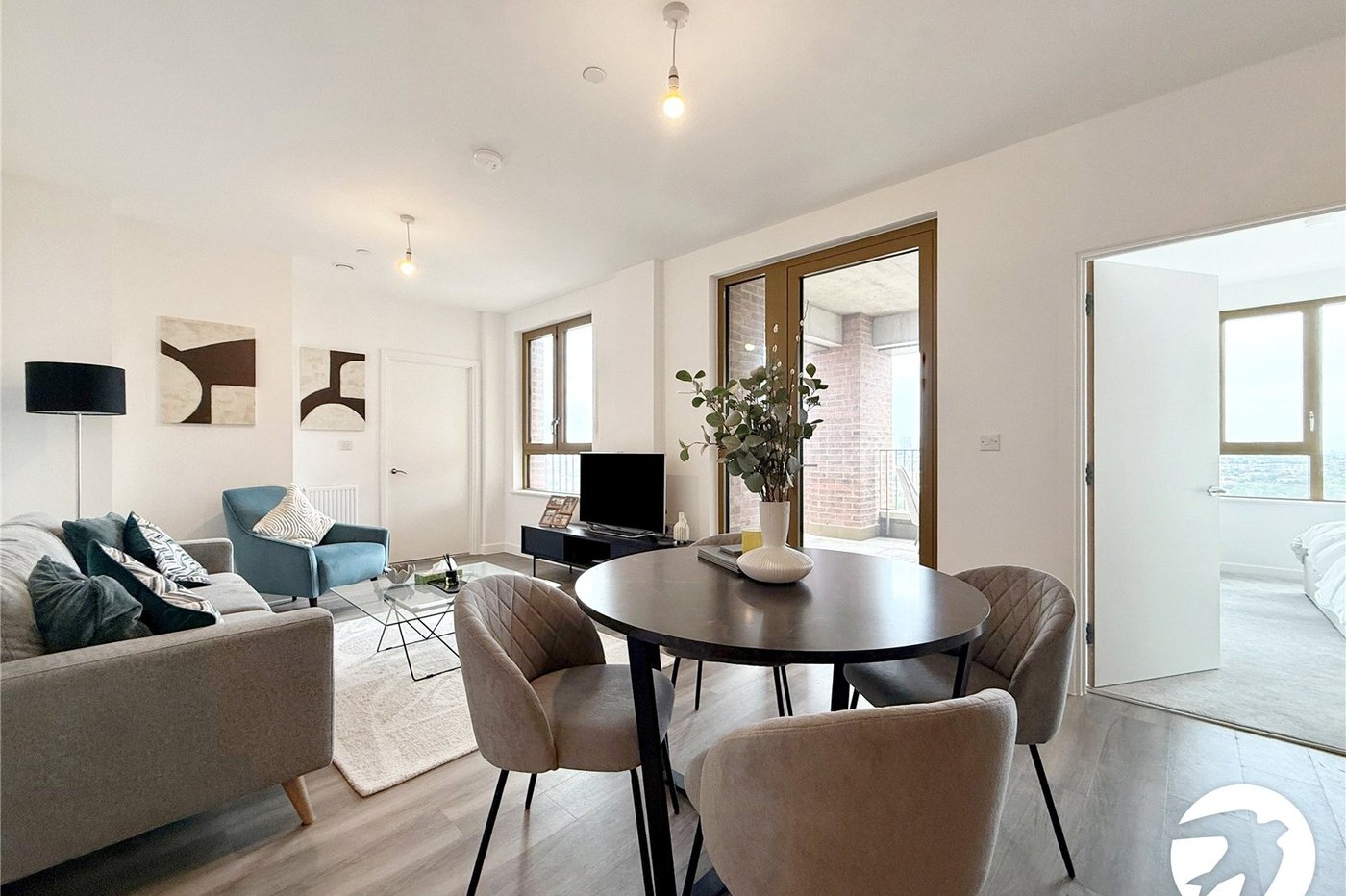 2 bedroom property to rent in London | Robinson Jackson
